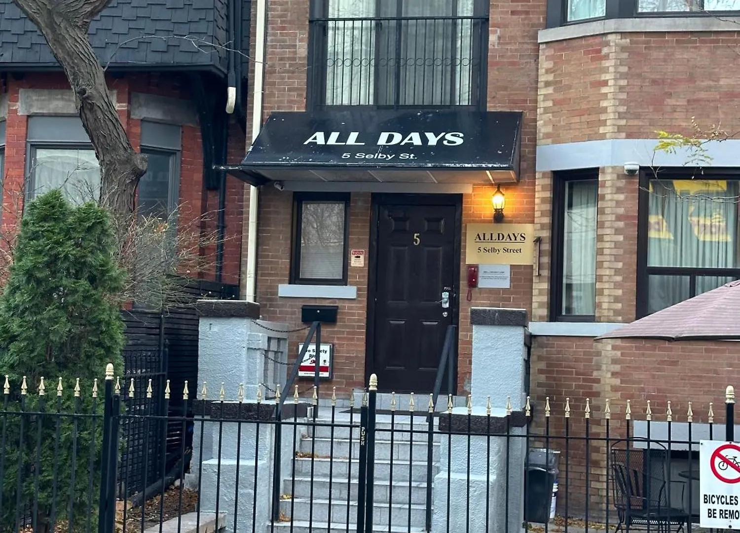 Nox Hostel Toronto 0*,