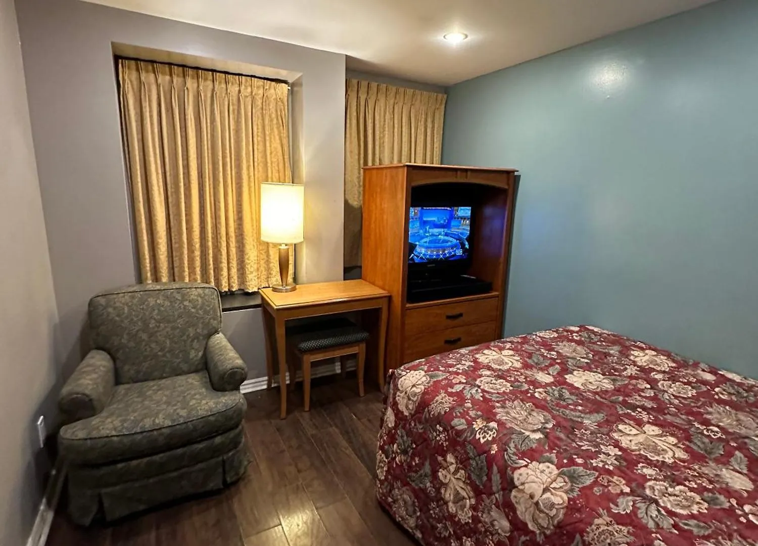 Nox Hostel Toronto