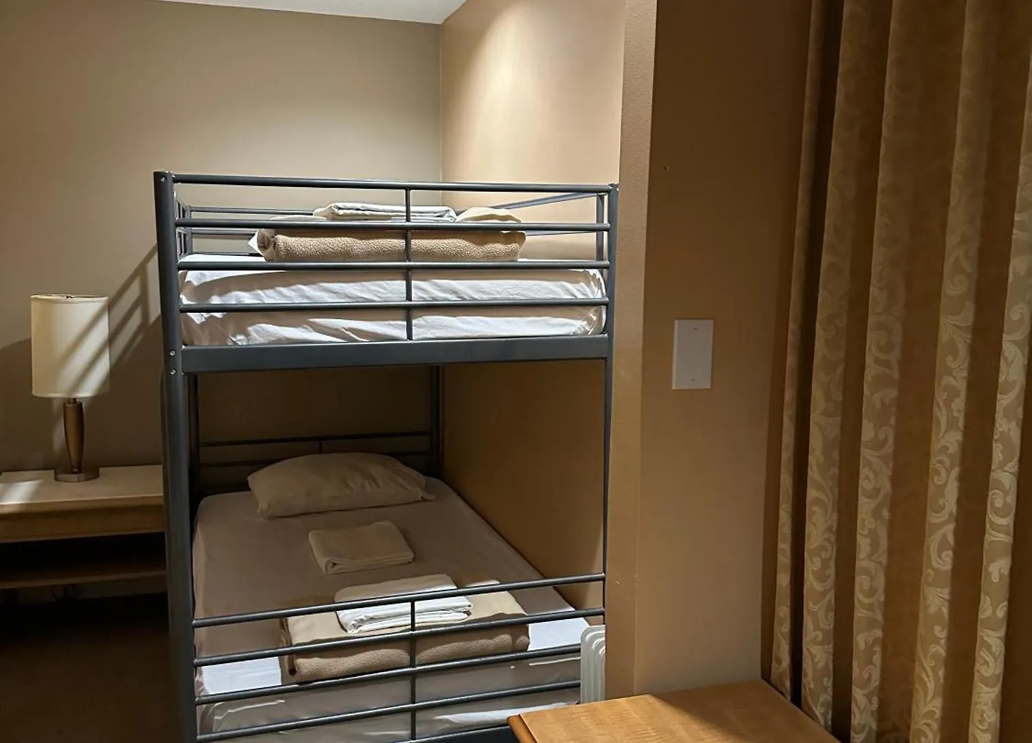 Nox Hostel Toronto Canada