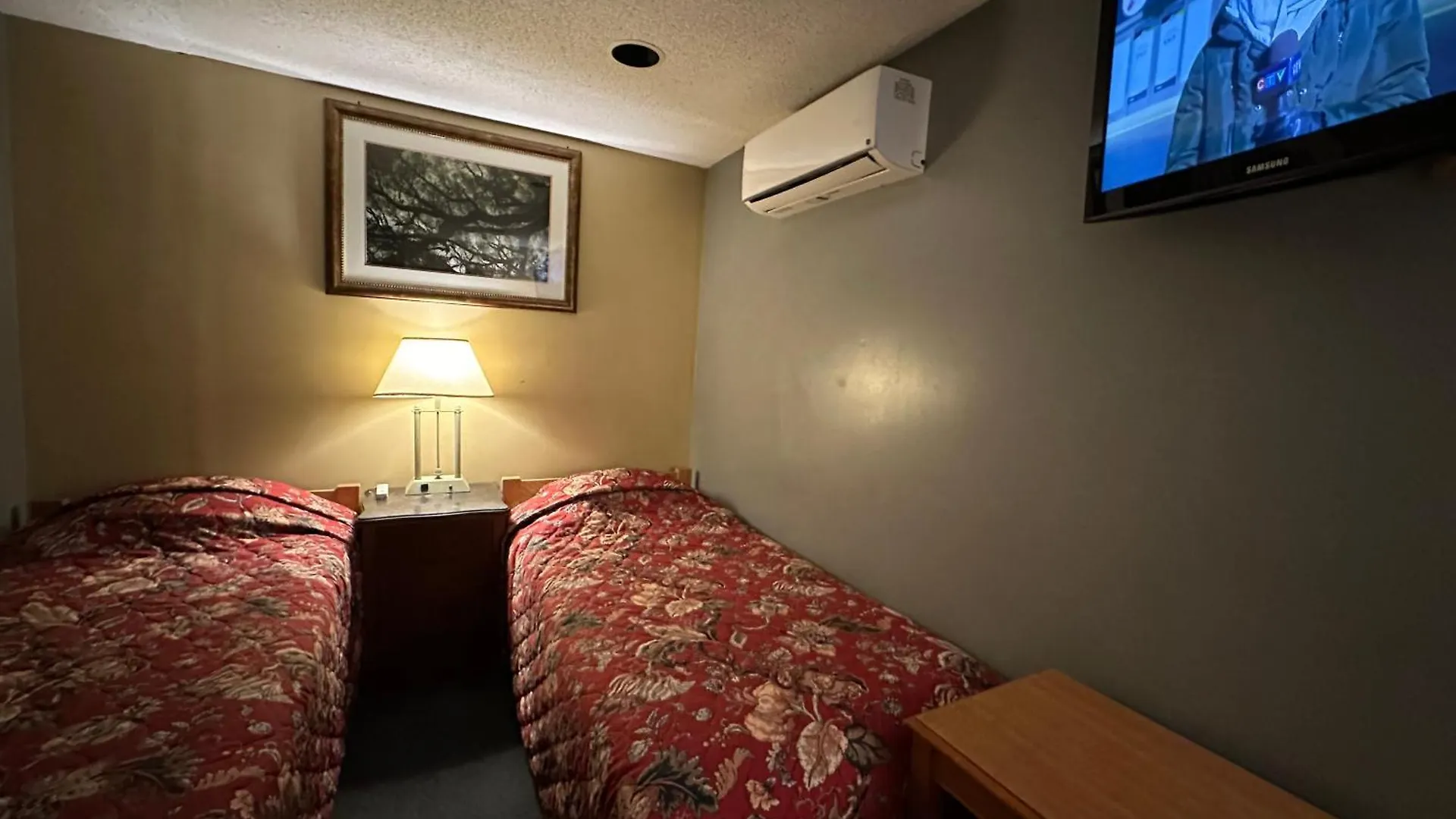Nox Hostel Toronto
