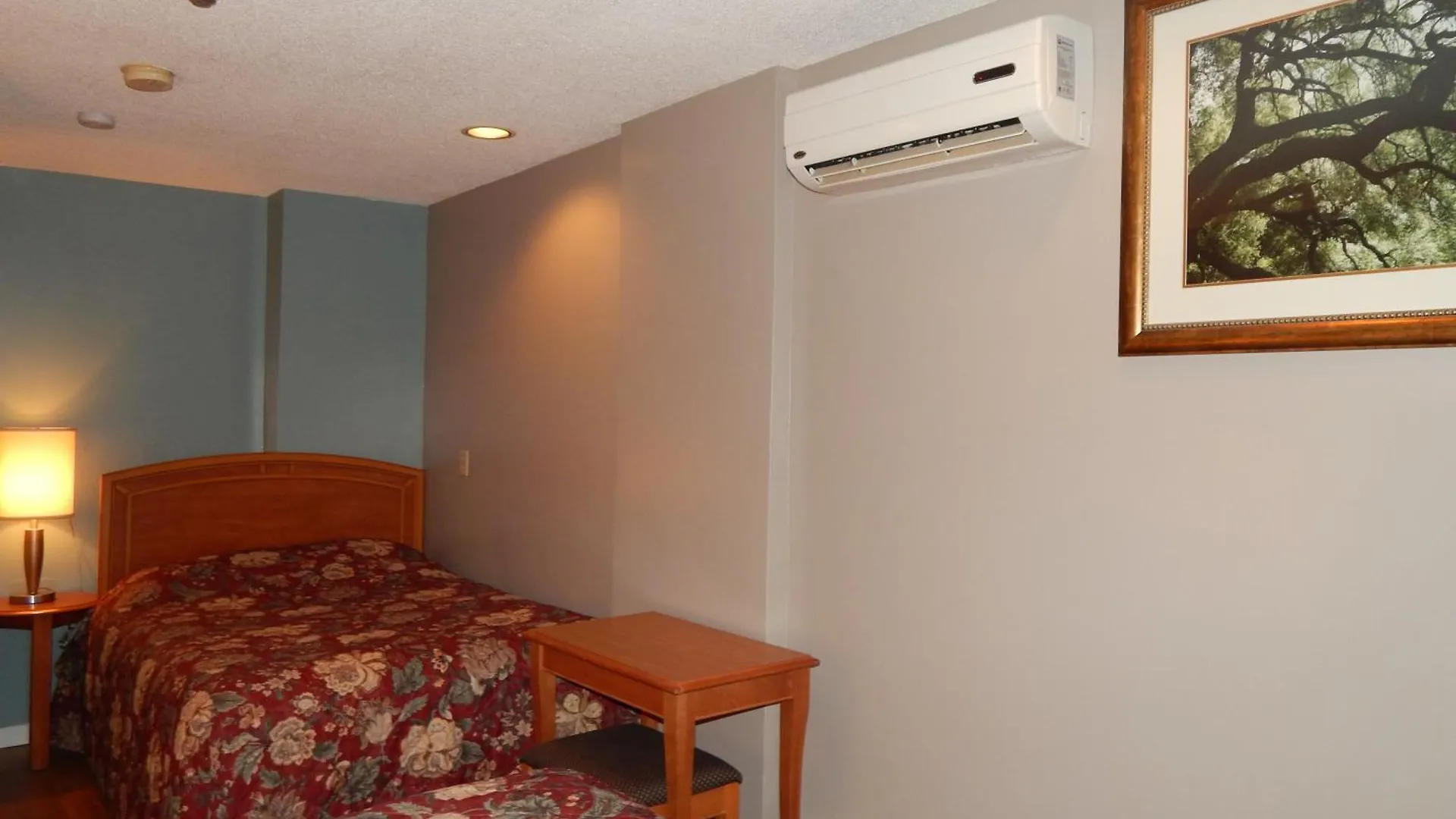 Nox Hostel Toronto 0*,