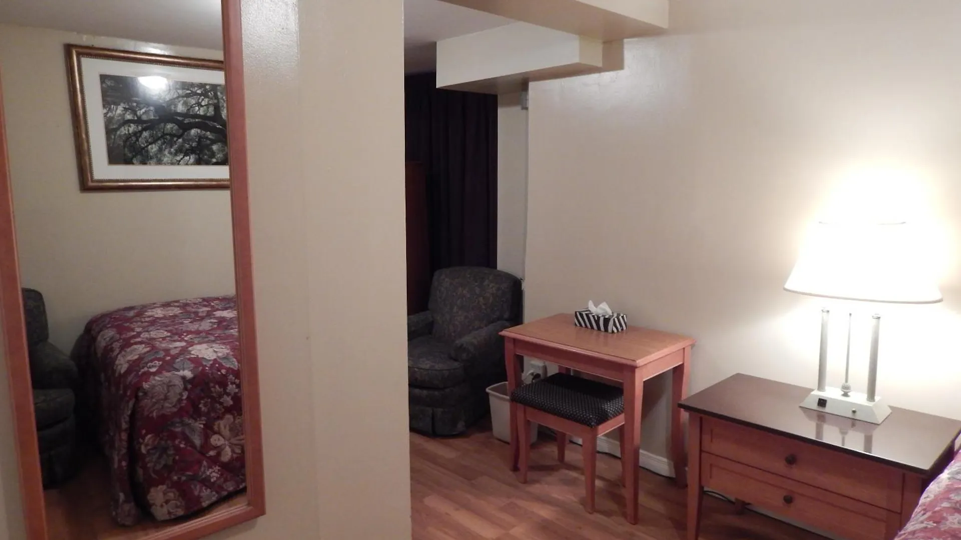 Nox Hostel Toronto Canada