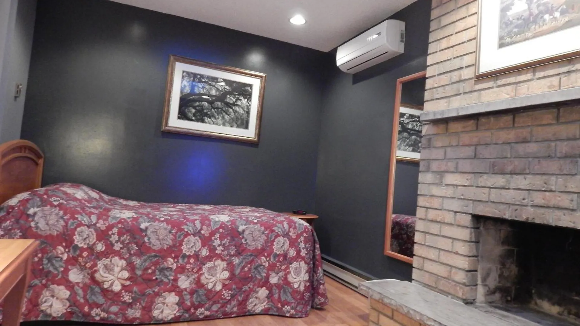 Nox Hostel Toronto